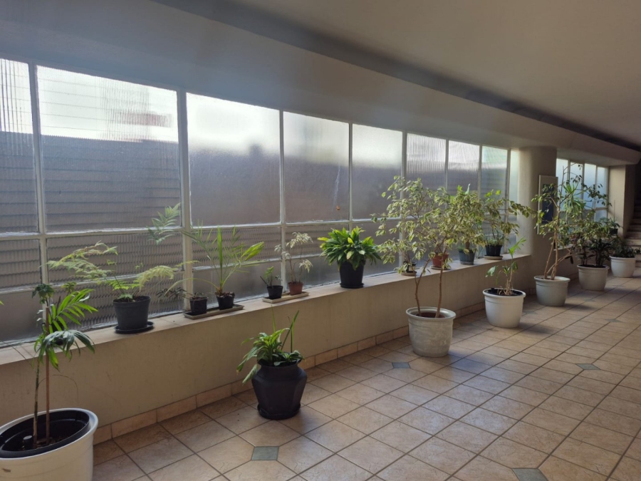 1 Bedroom Property for Sale in Killarney Gauteng