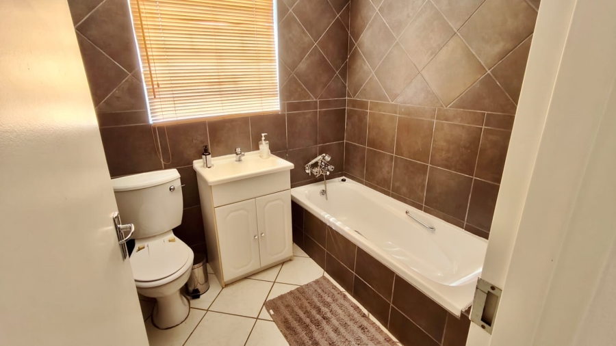 3 Bedroom Property for Sale in Vaal Marina Gauteng