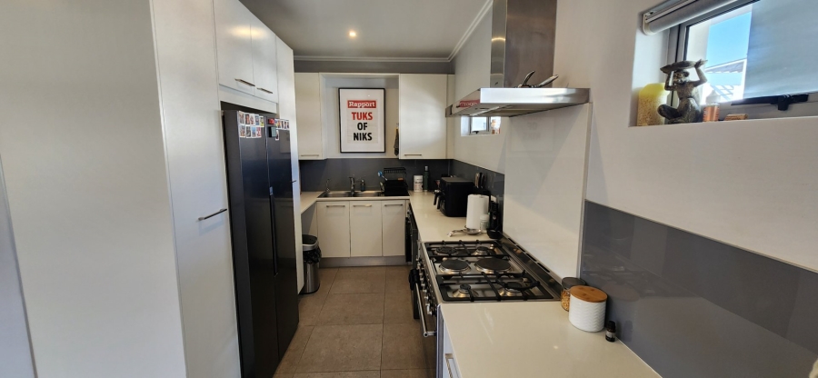 To Let 2 Bedroom Property for Rent in Melrose North Gauteng