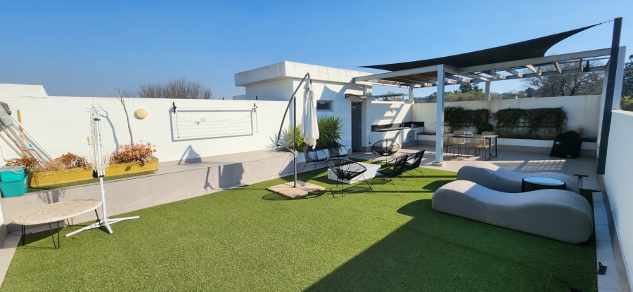 To Let 2 Bedroom Property for Rent in Melrose North Gauteng