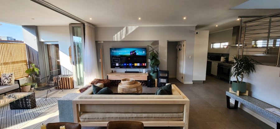 To Let 2 Bedroom Property for Rent in Melrose North Gauteng