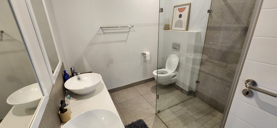 To Let 2 Bedroom Property for Rent in Melrose North Gauteng