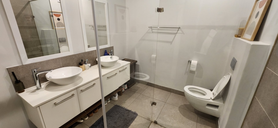 To Let 2 Bedroom Property for Rent in Melrose North Gauteng