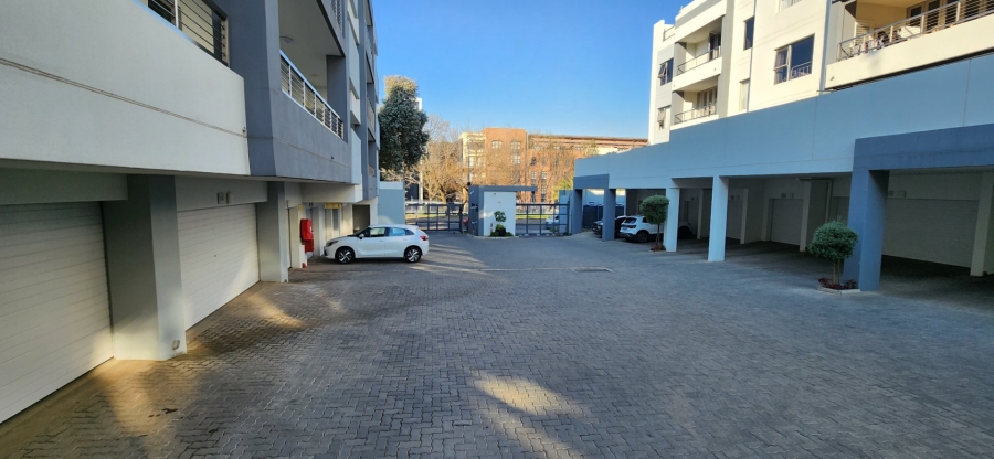 To Let 2 Bedroom Property for Rent in Melrose North Gauteng
