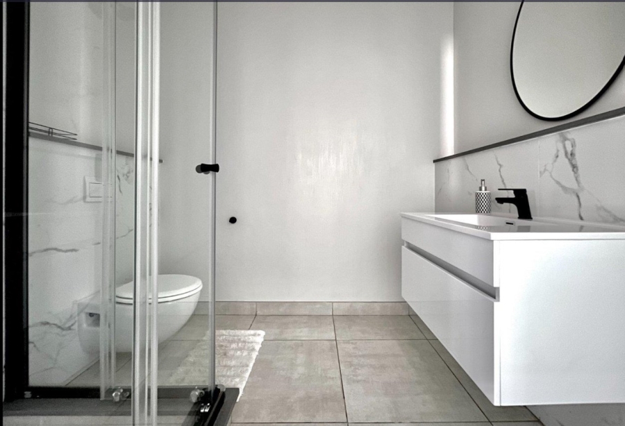 To Let 2 Bedroom Property for Rent in Waterfall Gauteng