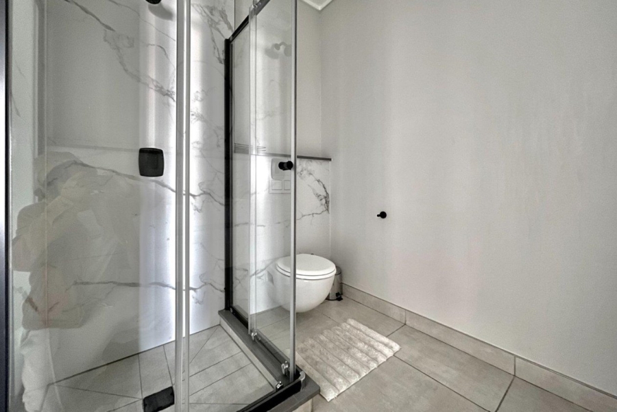To Let 2 Bedroom Property for Rent in Waterfall Gauteng