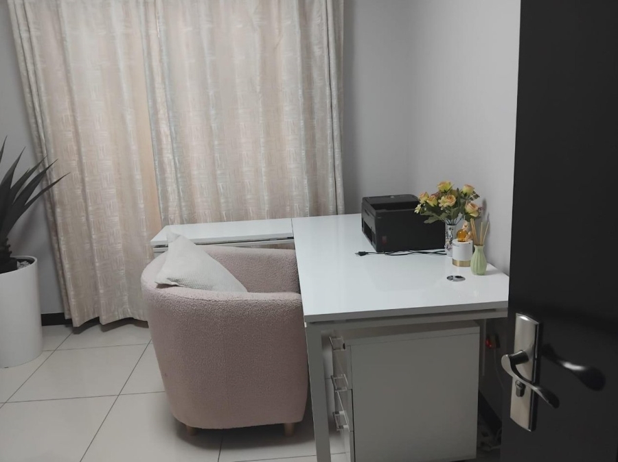 To Let 3 Bedroom Property for Rent in Fourways Gardens Gauteng