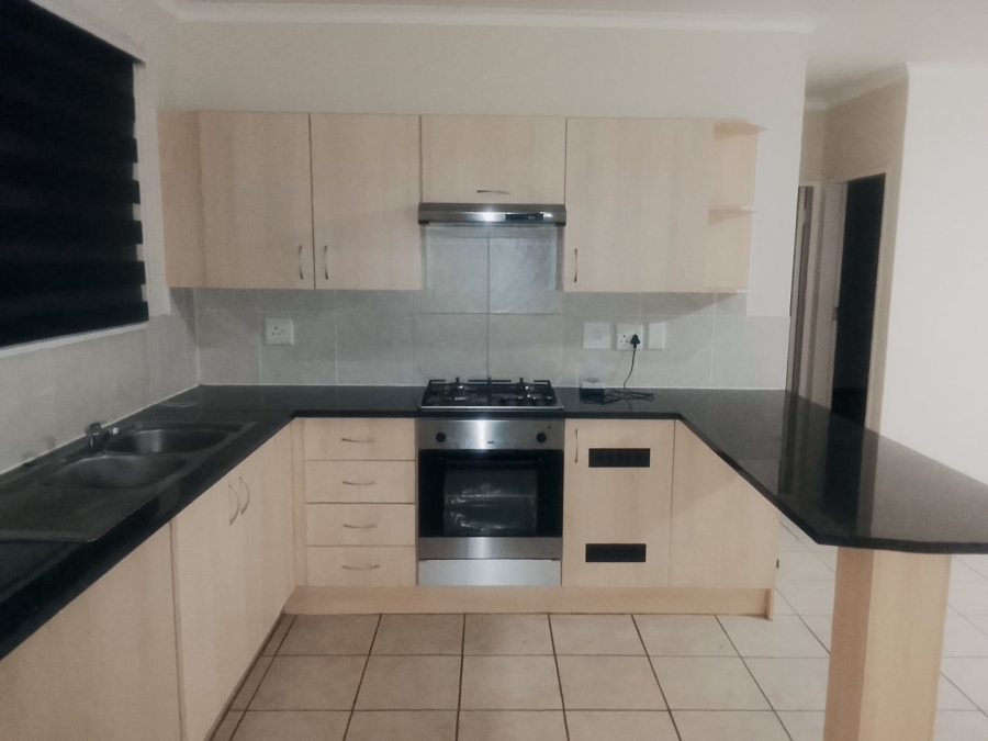 To Let 2 Bedroom Property for Rent in Rynfield A H Gauteng