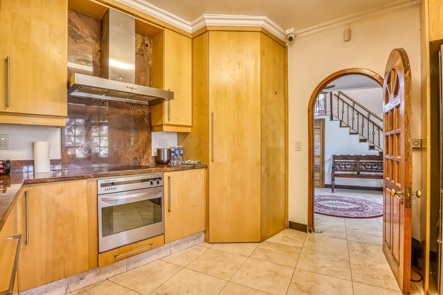 To Let 5 Bedroom Property for Rent in Rivonia Gauteng