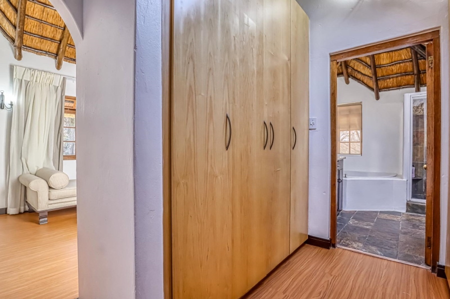 To Let 5 Bedroom Property for Rent in Rivonia Gauteng