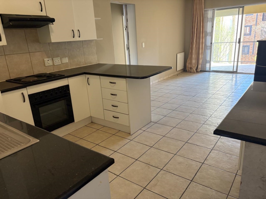 To Let 2 Bedroom Property for Rent in North Riding Gauteng