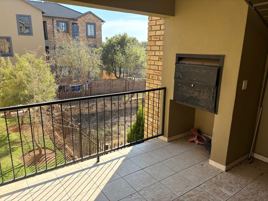 To Let 2 Bedroom Property for Rent in North Riding Gauteng