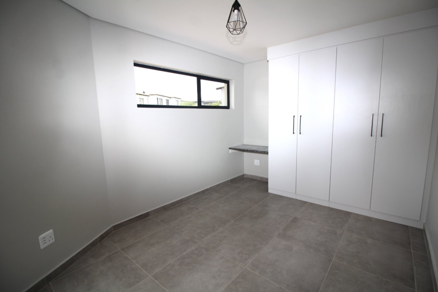 To Let 4 Bedroom Property for Rent in Thatchfield Hills Gauteng