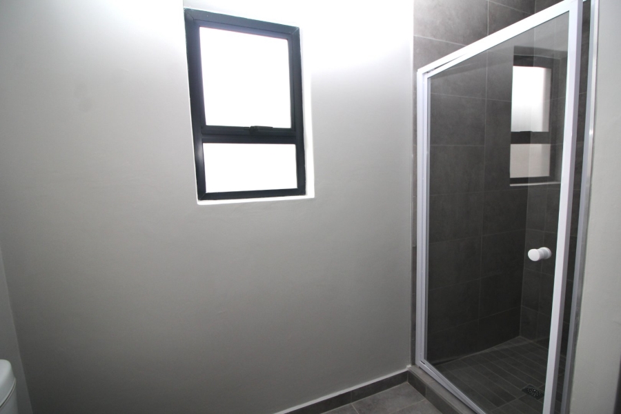 To Let 4 Bedroom Property for Rent in Thatchfield Hills Gauteng