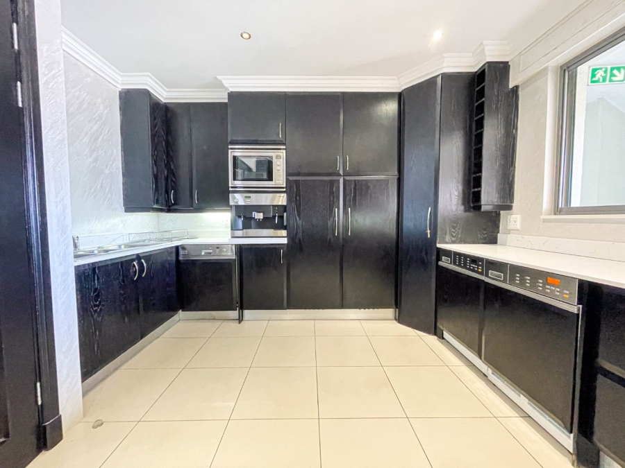 To Let 3 Bedroom Property for Rent in Morningside Gauteng
