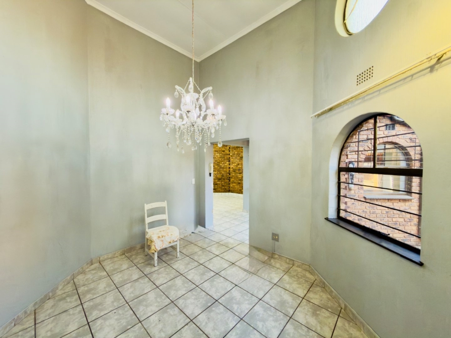 To Let 3 Bedroom Property for Rent in Glenvista Gauteng