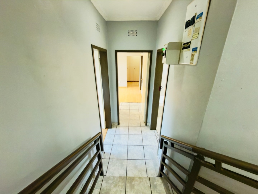 To Let 3 Bedroom Property for Rent in Glenvista Gauteng