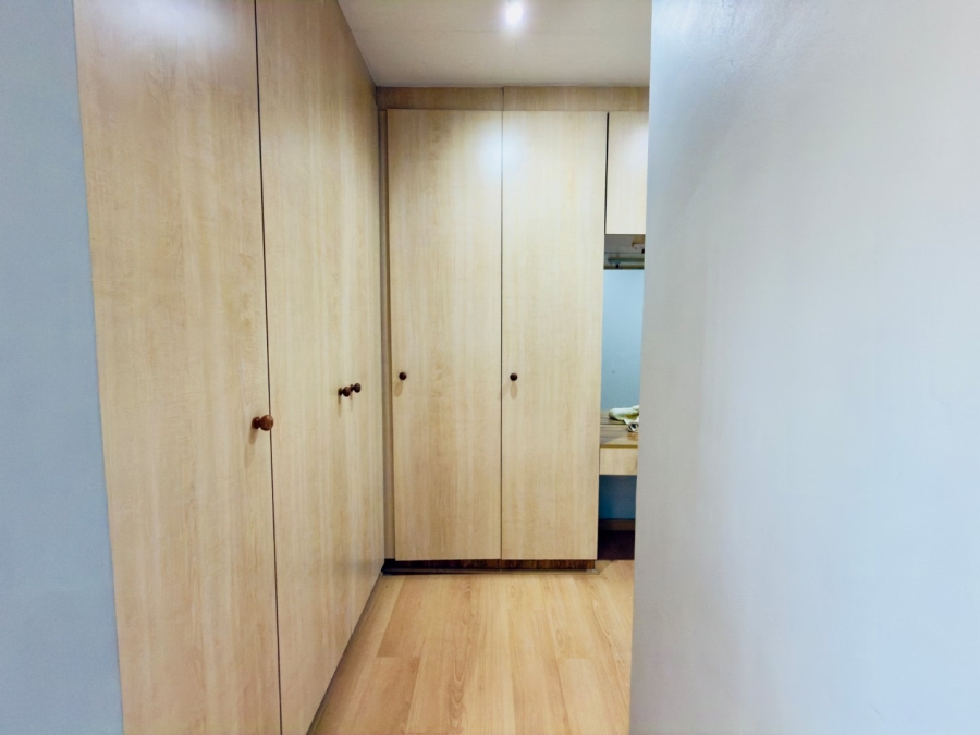 To Let 3 Bedroom Property for Rent in Glenvista Gauteng