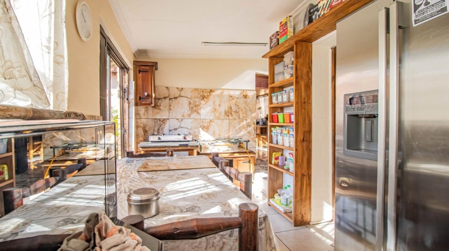 5 Bedroom Property for Sale in Kensington Gauteng