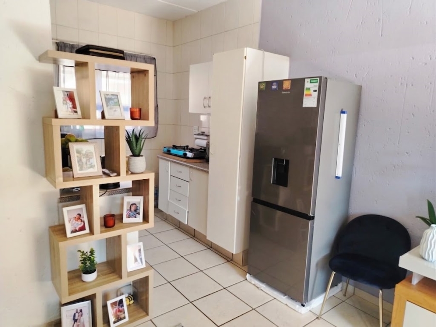 2 Bedroom Property for Sale in Amorosa Gauteng