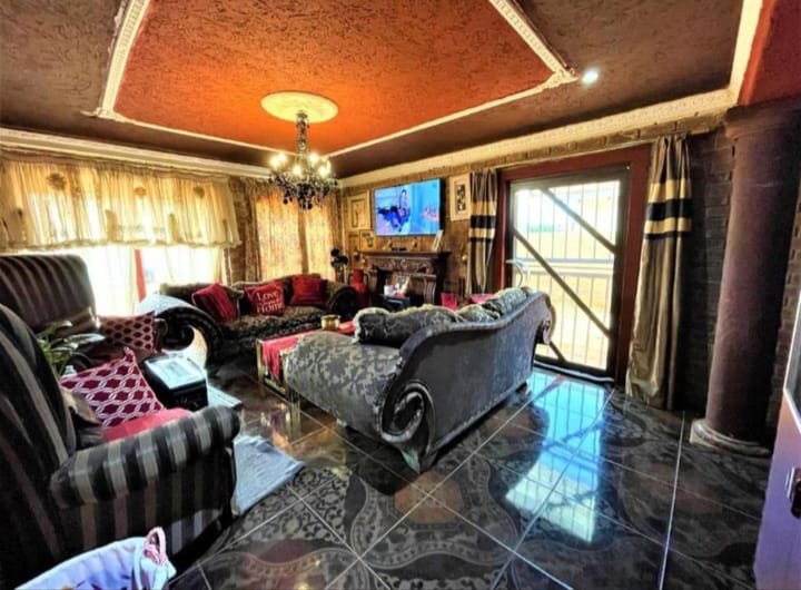 5 Bedroom Property for Sale in Zakariyya Park Gauteng