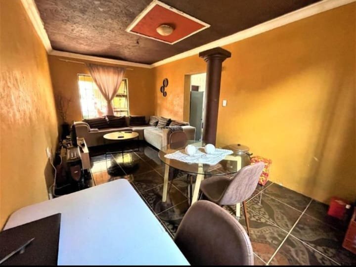5 Bedroom Property for Sale in Zakariyya Park Gauteng