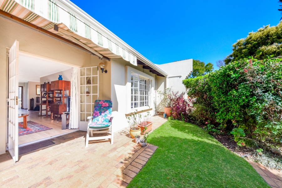 2 Bedroom Property for Sale in Magaliessig Gauteng