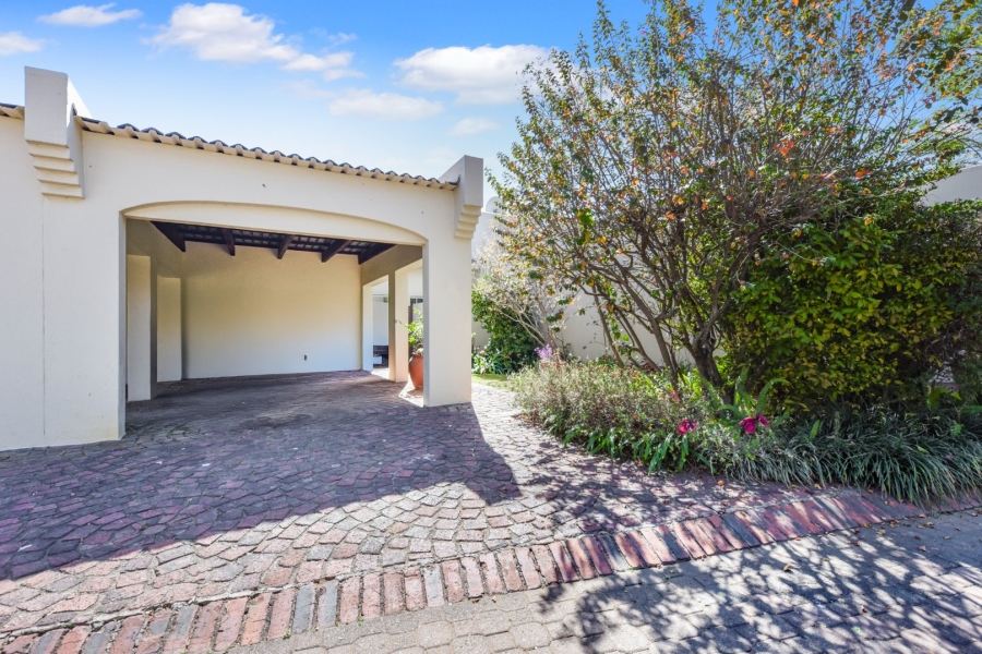 2 Bedroom Property for Sale in Magaliessig Gauteng