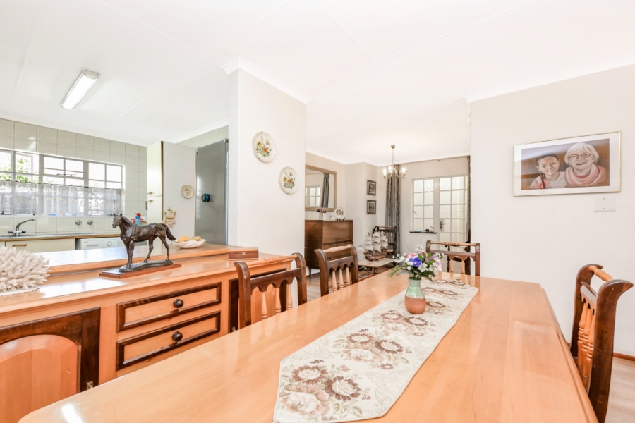 2 Bedroom Property for Sale in Magaliessig Gauteng