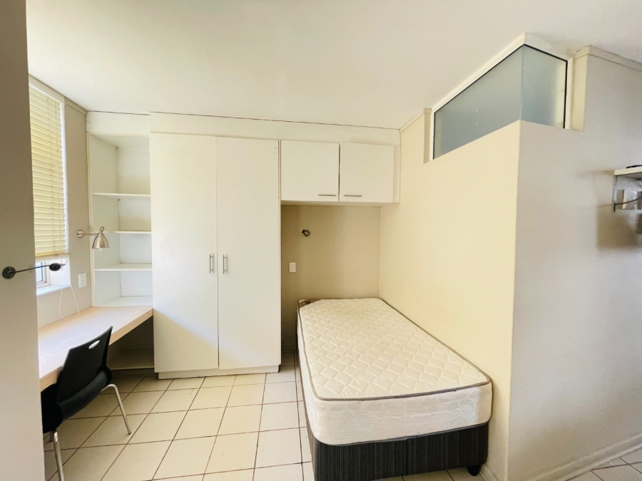 1 Bedroom Property for Sale in Hillcrest Gauteng
