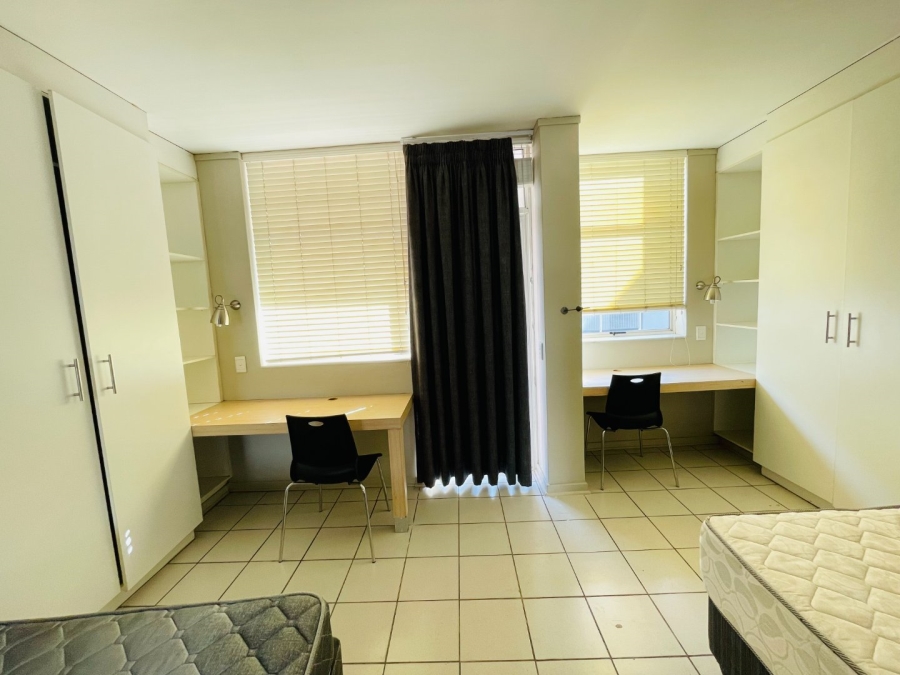 1 Bedroom Property for Sale in Hillcrest Gauteng