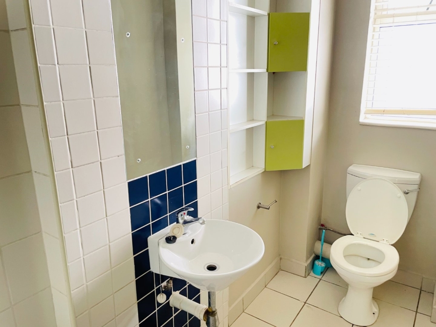 1 Bedroom Property for Sale in Hillcrest Gauteng