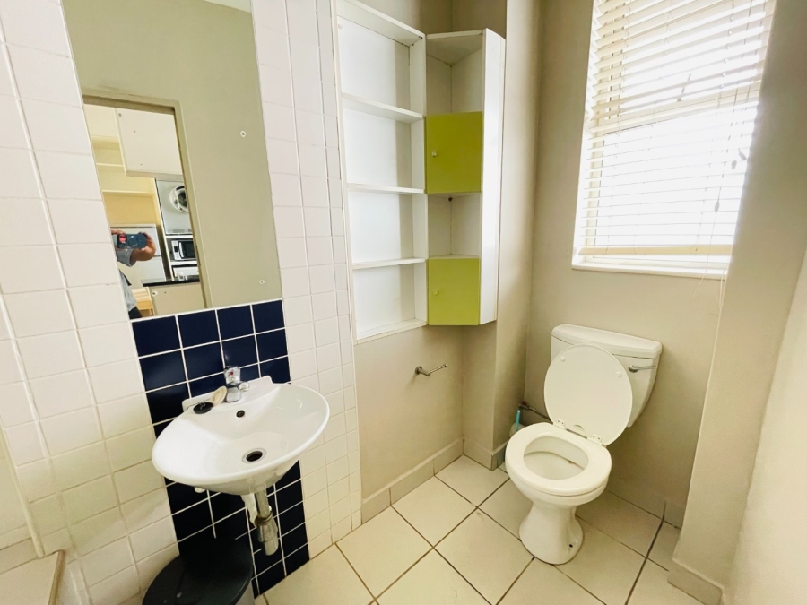 1 Bedroom Property for Sale in Hillcrest Gauteng