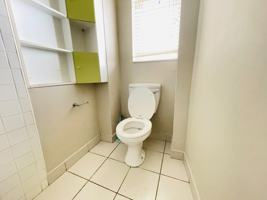 1 Bedroom Property for Sale in Hillcrest Gauteng