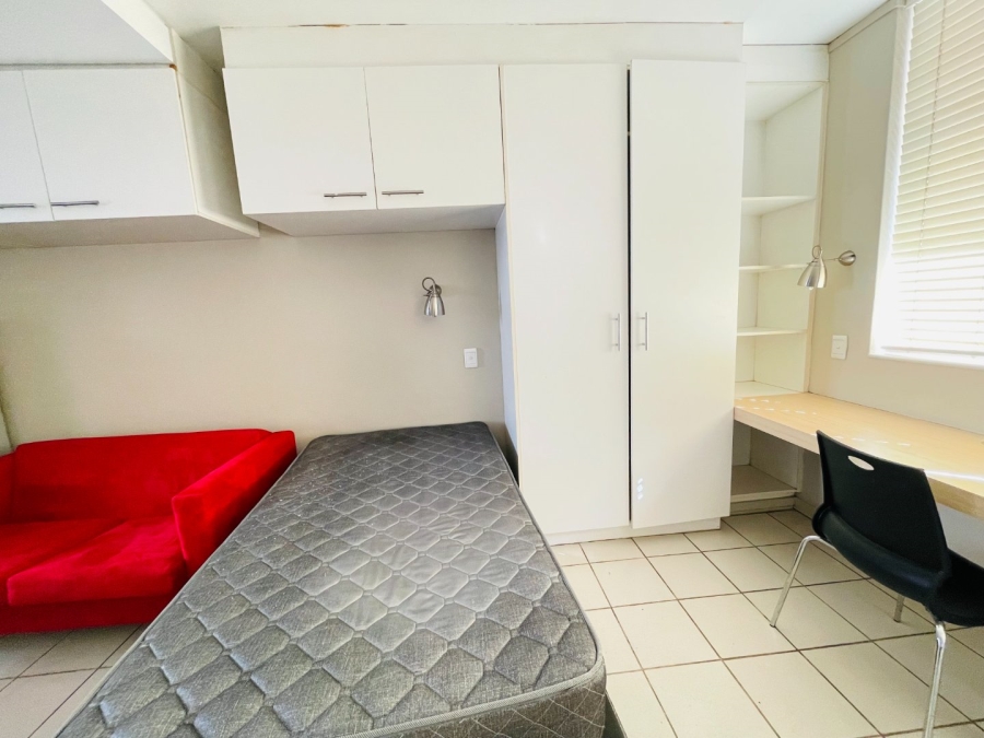 1 Bedroom Property for Sale in Hillcrest Gauteng