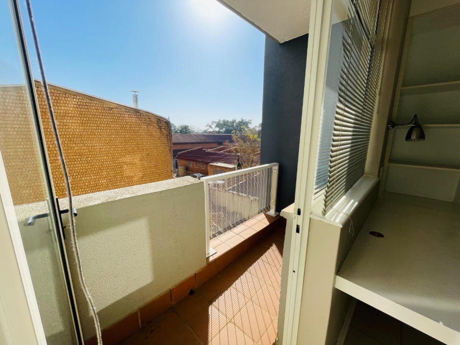 1 Bedroom Property for Sale in Hillcrest Gauteng