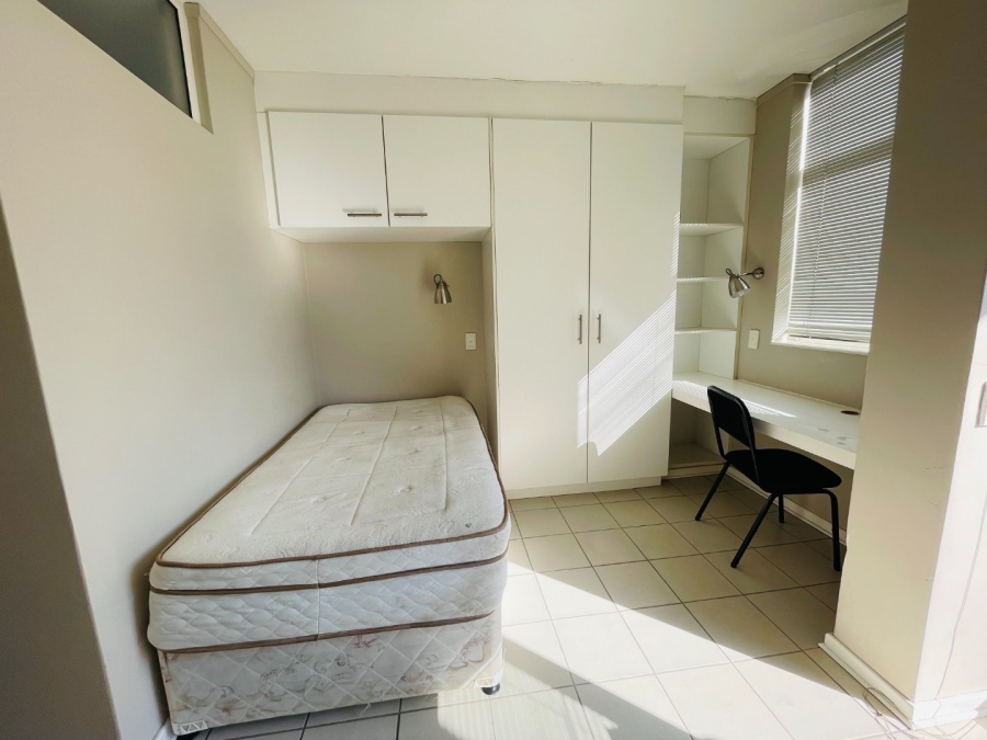 1 Bedroom Property for Sale in Hillcrest Gauteng