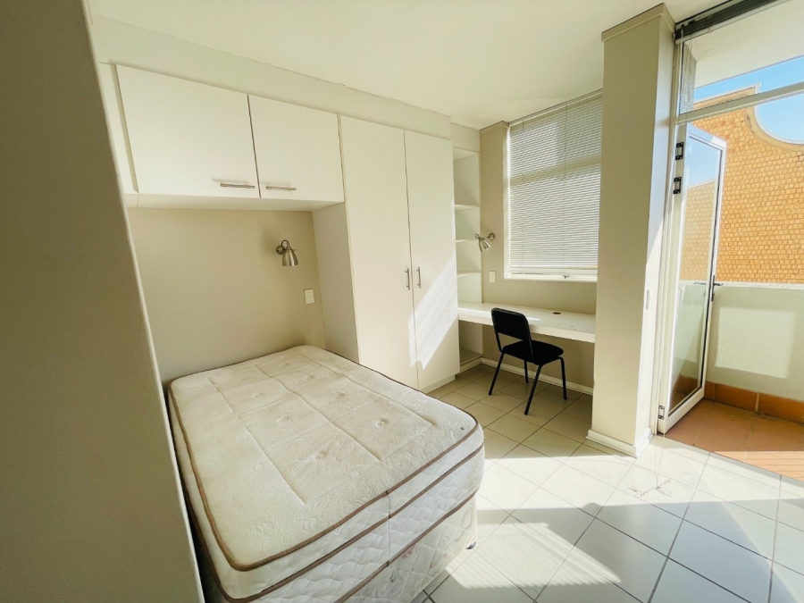 1 Bedroom Property for Sale in Hillcrest Gauteng