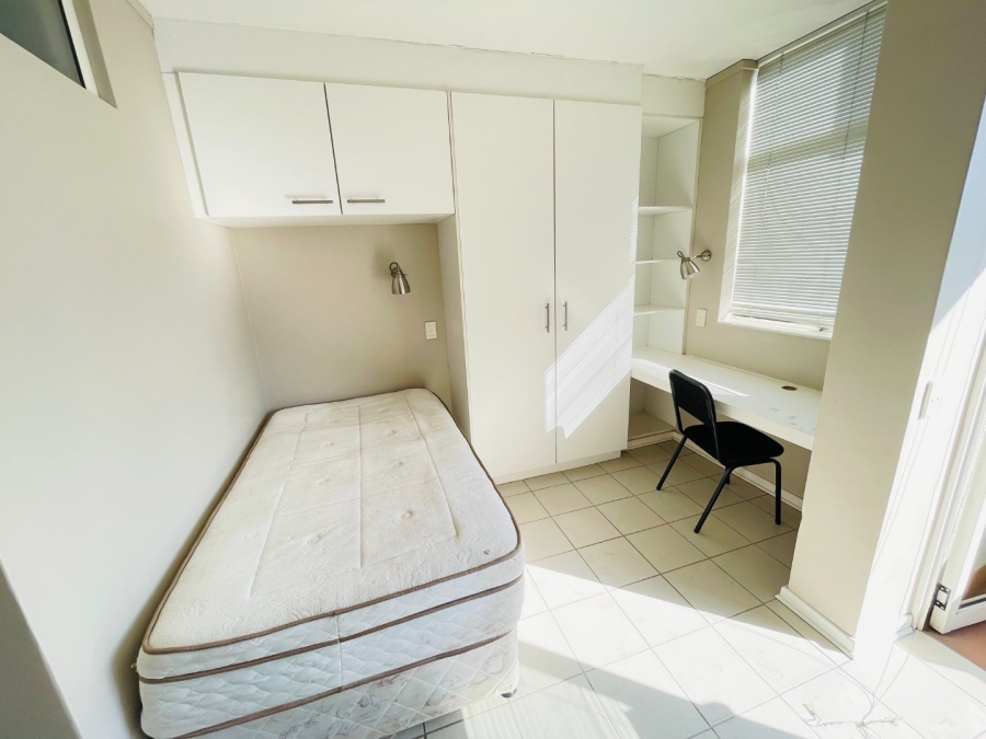 1 Bedroom Property for Sale in Hillcrest Gauteng