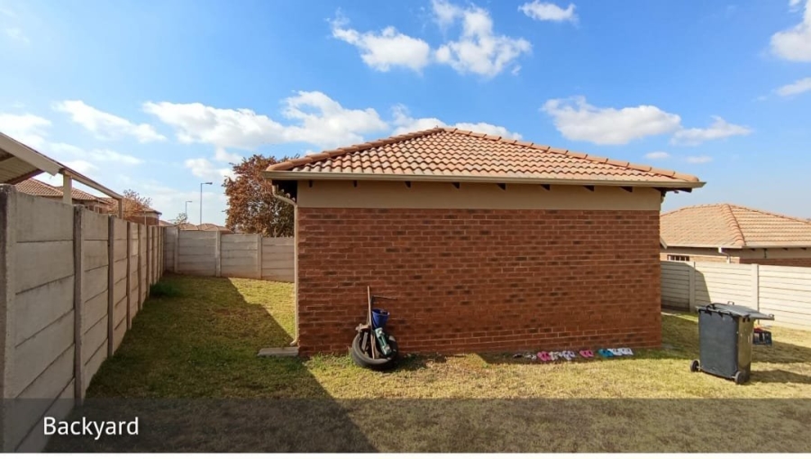 2 Bedroom Property for Sale in Thatch Hill Estate Gauteng