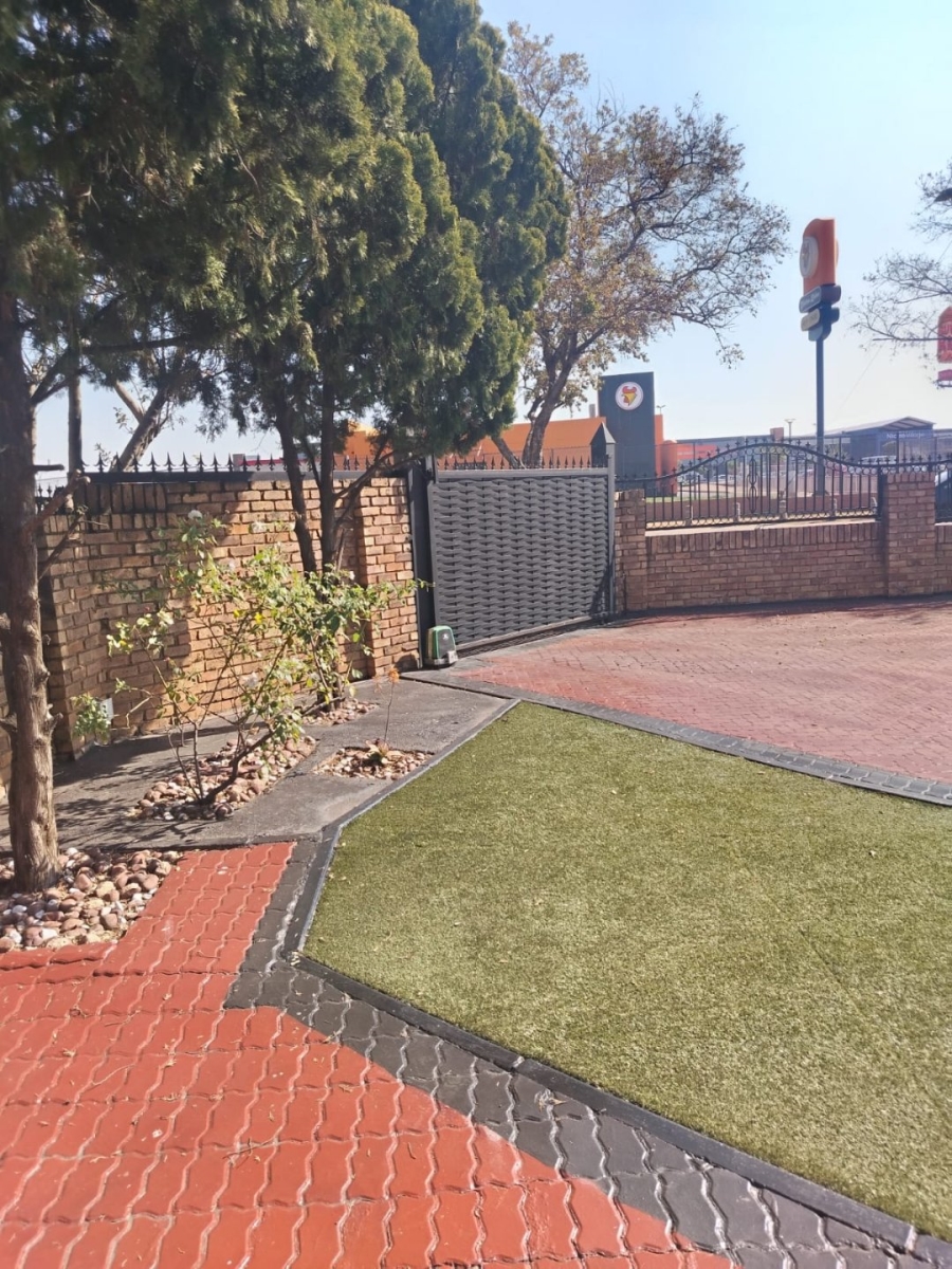 3 Bedroom Property for Sale in Atteridgeville Gauteng