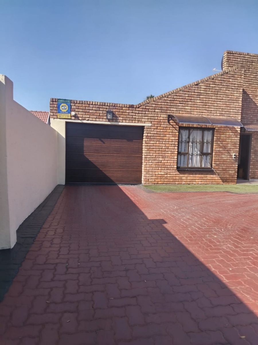 3 Bedroom Property for Sale in Atteridgeville Gauteng