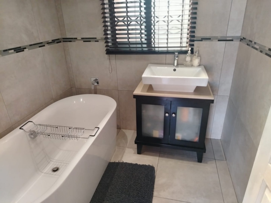 3 Bedroom Property for Sale in Atteridgeville Gauteng