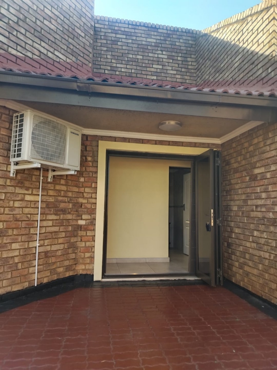 3 Bedroom Property for Sale in Atteridgeville Gauteng