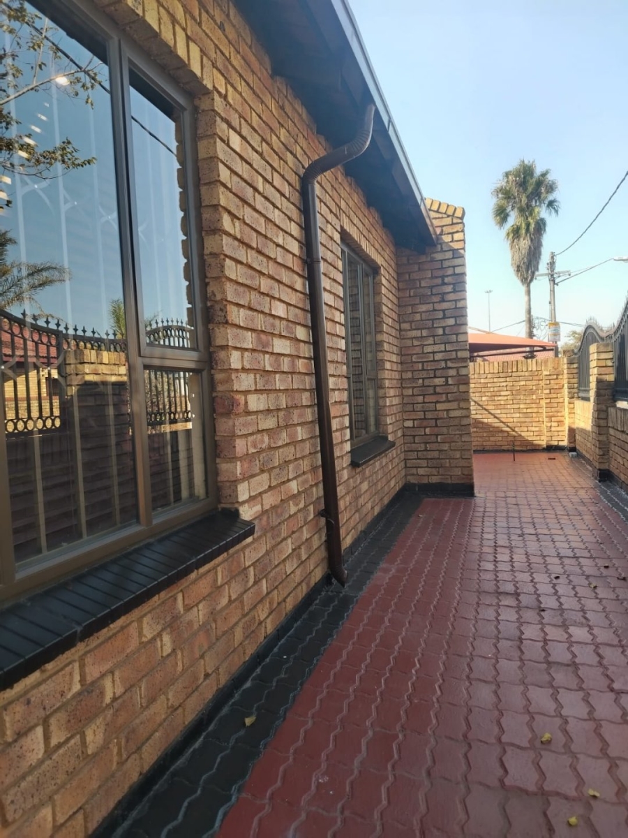 3 Bedroom Property for Sale in Atteridgeville Gauteng
