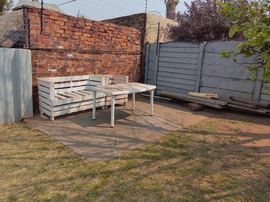 7 Bedroom Property for Sale in Westdene Gauteng