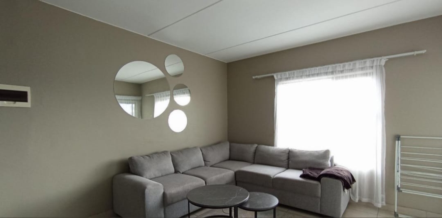 2 Bedroom Property for Sale in Glen Austin Gauteng