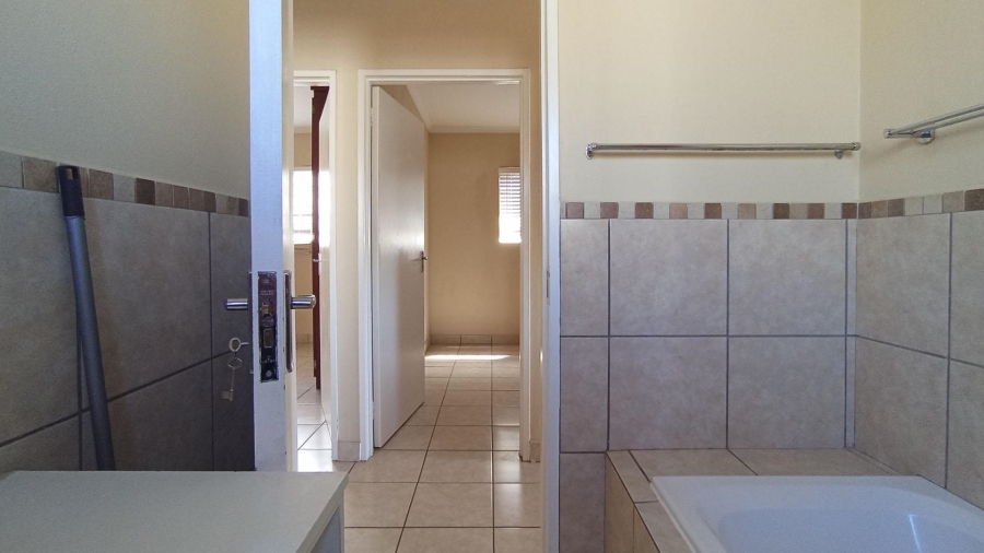 3 Bedroom Property for Sale in Kosmosdal Gauteng