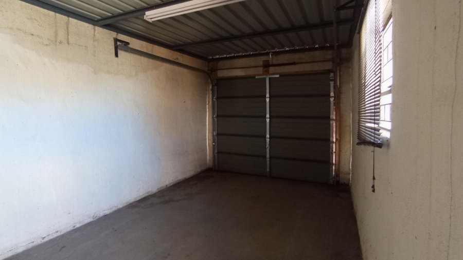 3 Bedroom Property for Sale in Kosmosdal Gauteng