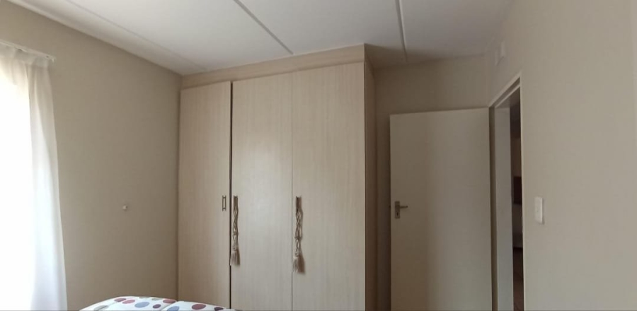2 Bedroom Property for Sale in Erand Gardens Gauteng